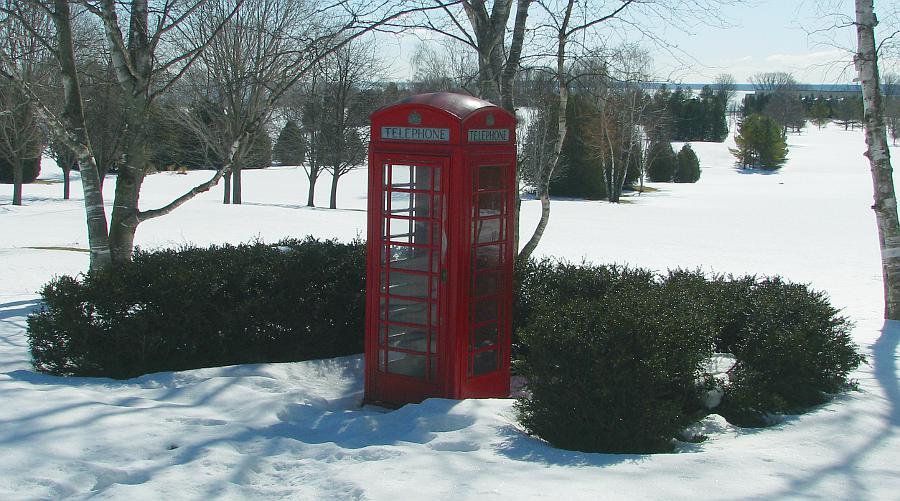 old style red telephone booth (Tardis)