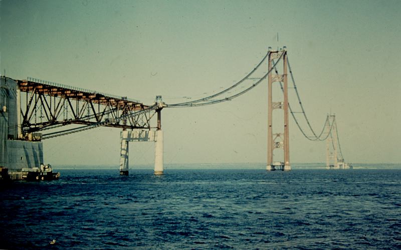 Mackinac Bridge construction