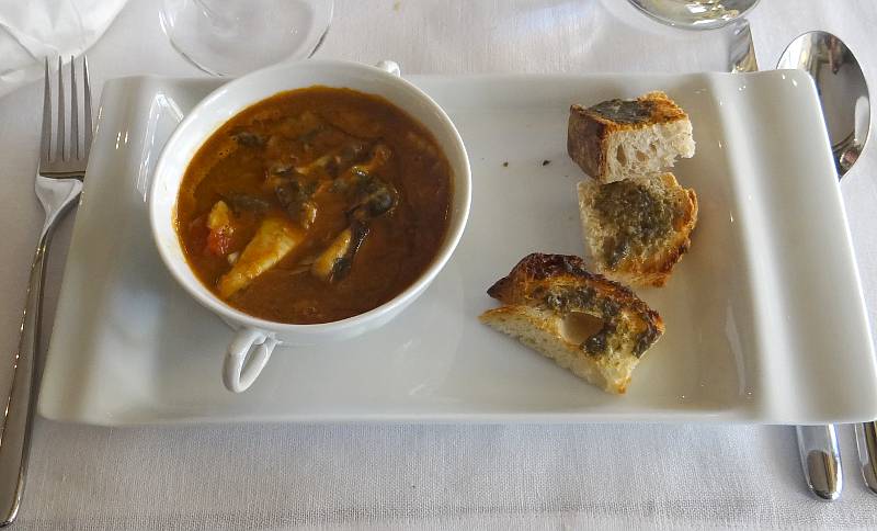 fish soup (Zuppa di pesce)