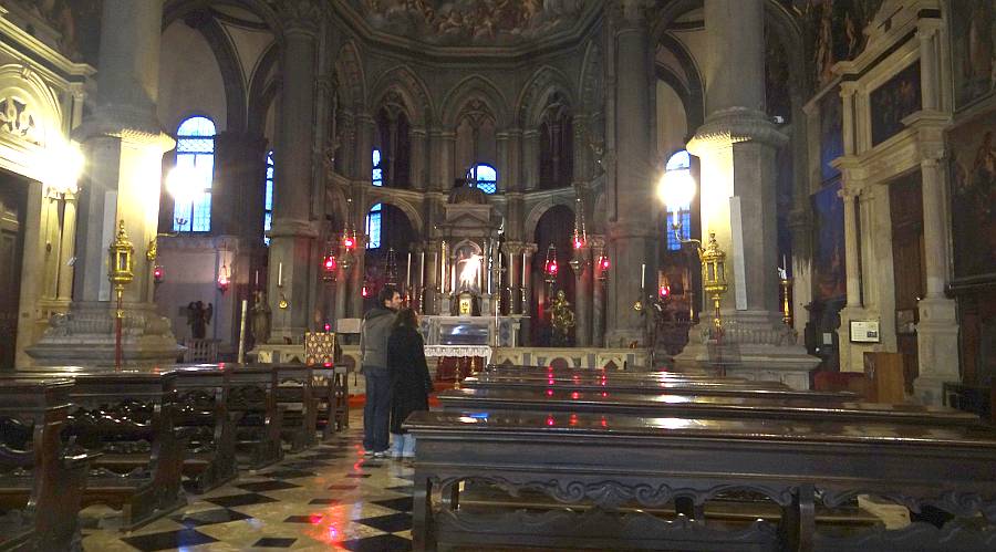 Chiesa San Zaccaria interior