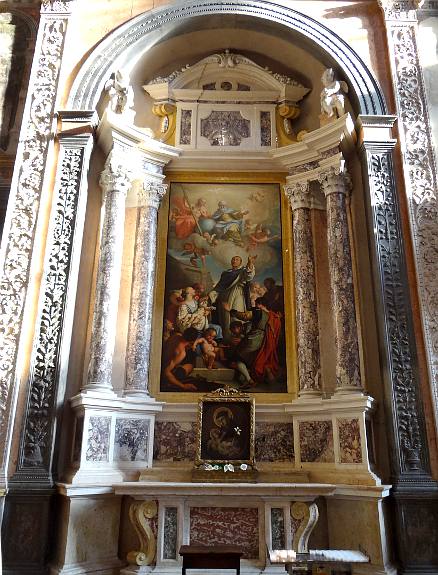 Santa Anastasia church altar