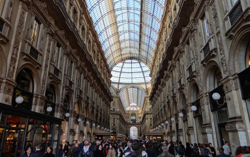 Galleria Vittorio Emanuele II in Milan Centre - Tours and