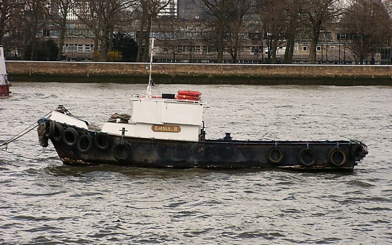 fishing boat on the Thames RIver