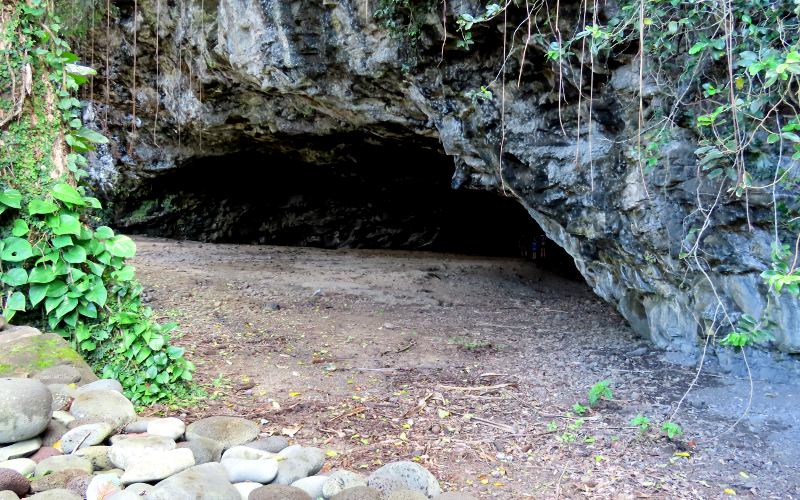Maniniholo Dry Cave
