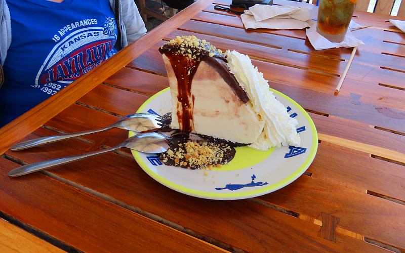 Kimo's famous original hula pie