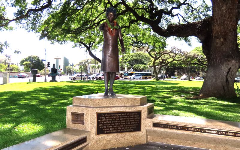 Statue of Patsy Takemoto Mink