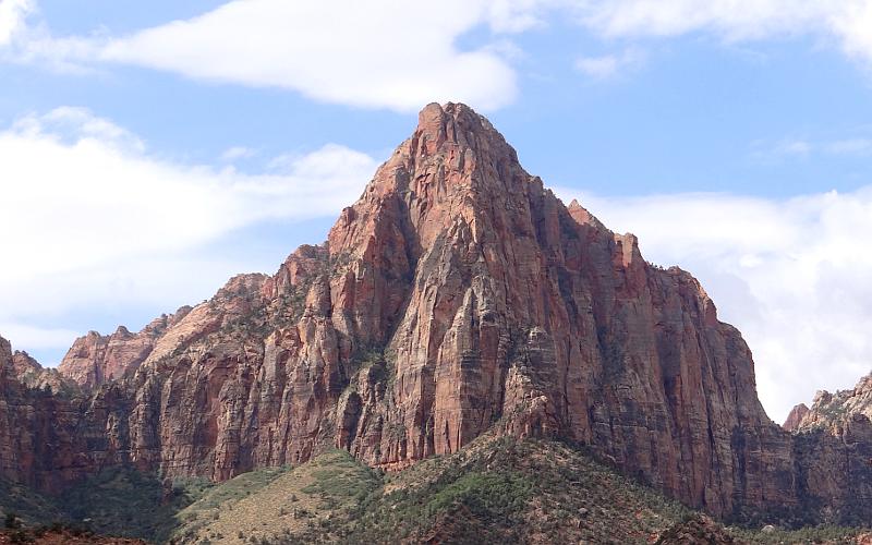 Bridge Mountain - Zion National Moniment