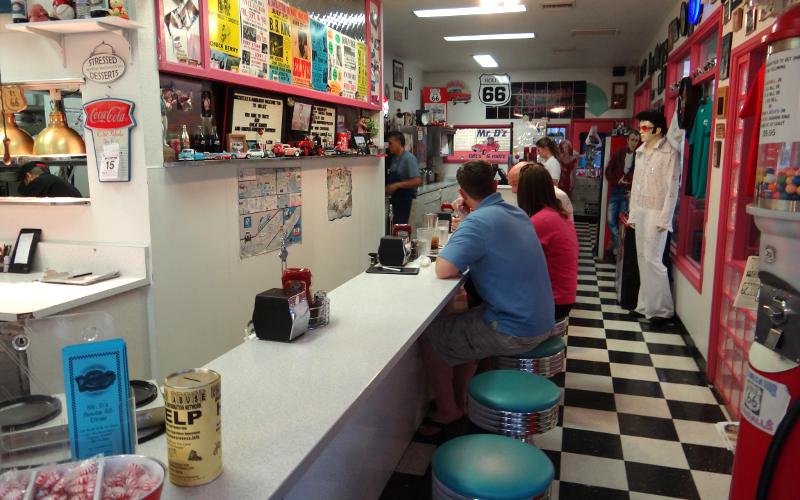 Mr. D'z Route 66 Diner counter